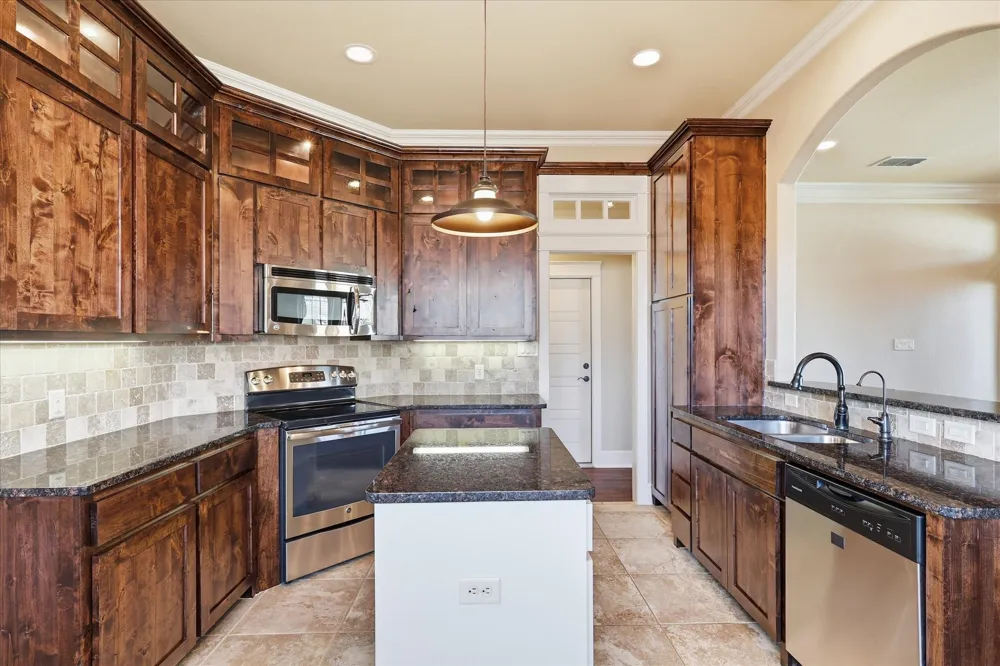 2010 Maxwell Court Aubrey, TX 76227