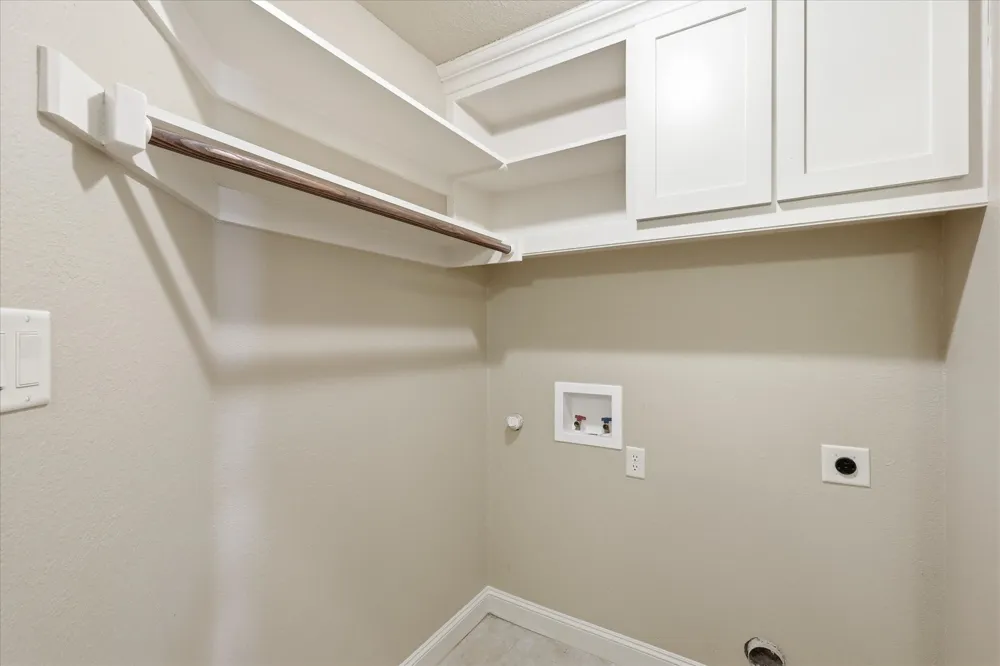 2010 Maxwell Court Aubrey, TX 76227