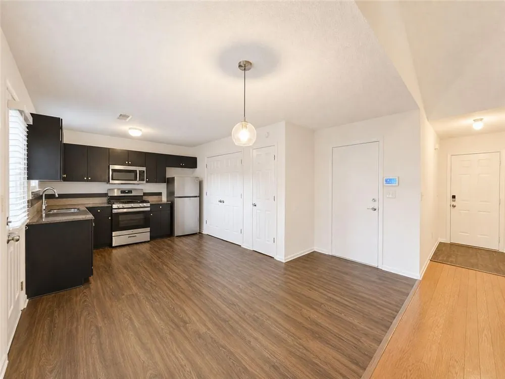 2490 Rambling Way Lithonia, GA 30058