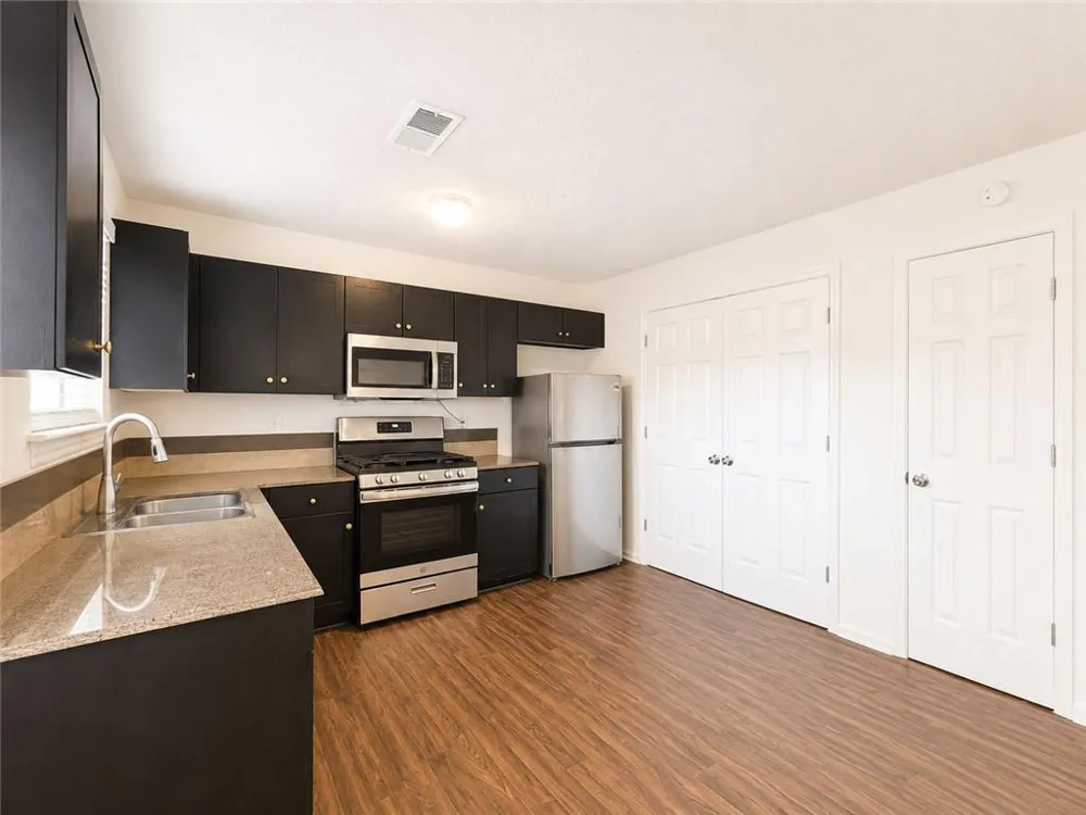 2490 Rambling Way Lithonia, GA 30058