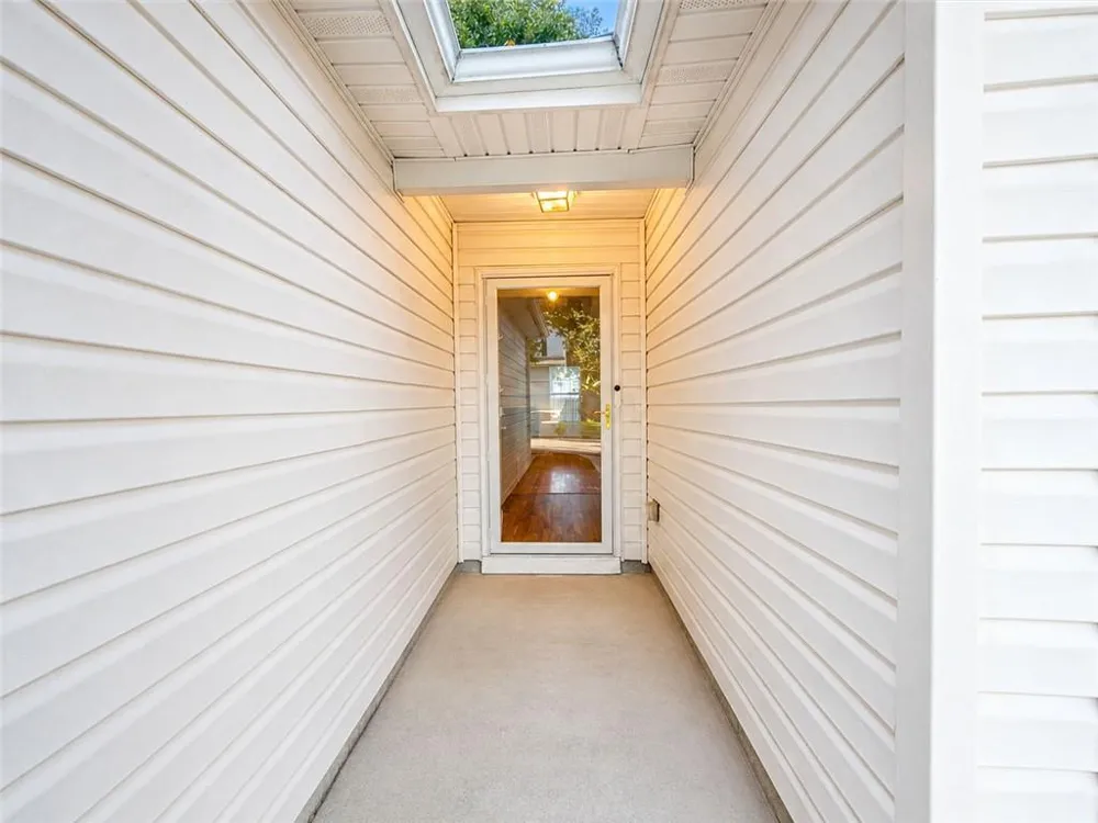 2490 Rambling Way Lithonia, GA 30058