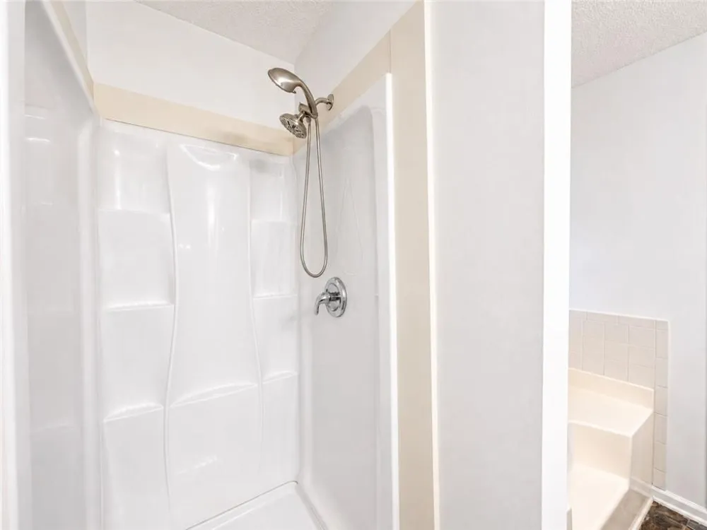 2490 Rambling Way Lithonia, GA 30058