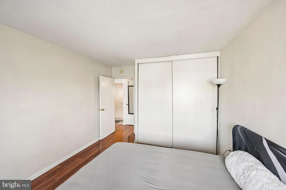 2101 CHESTNUT STREET #817 Philadelphia, PA 19103