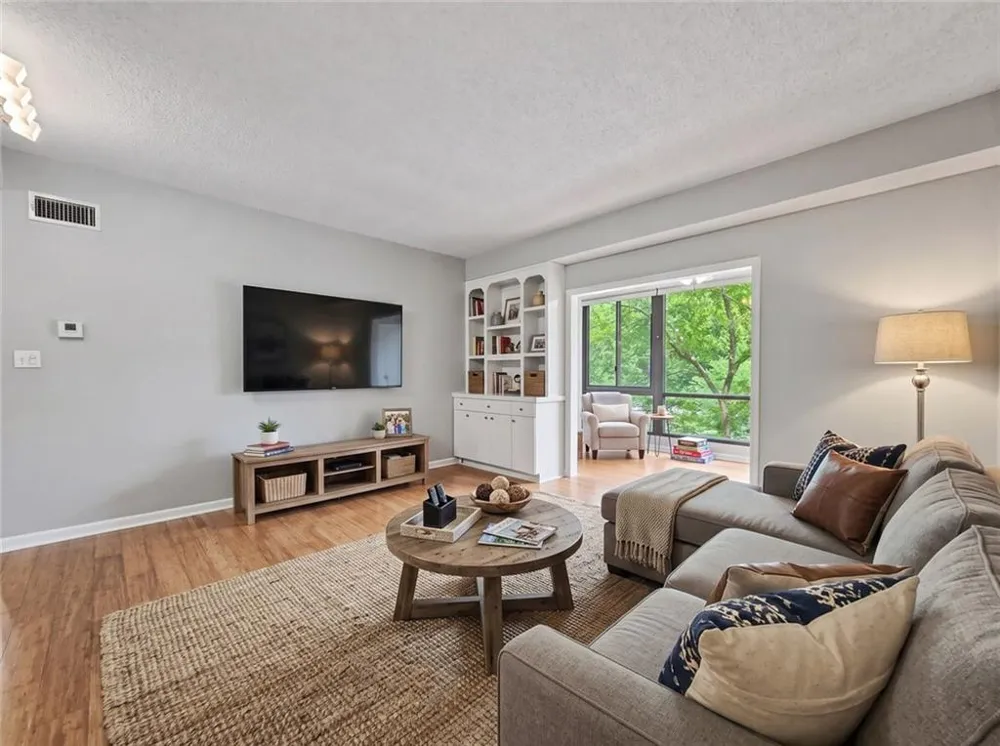 1800 Clairmont Lake #A314 Decatur, GA 30033