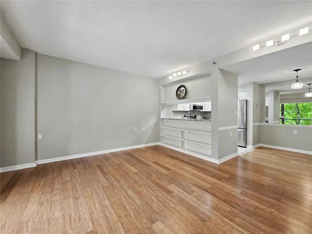 1800 Clairmont Lake #A314 Decatur, GA 30033