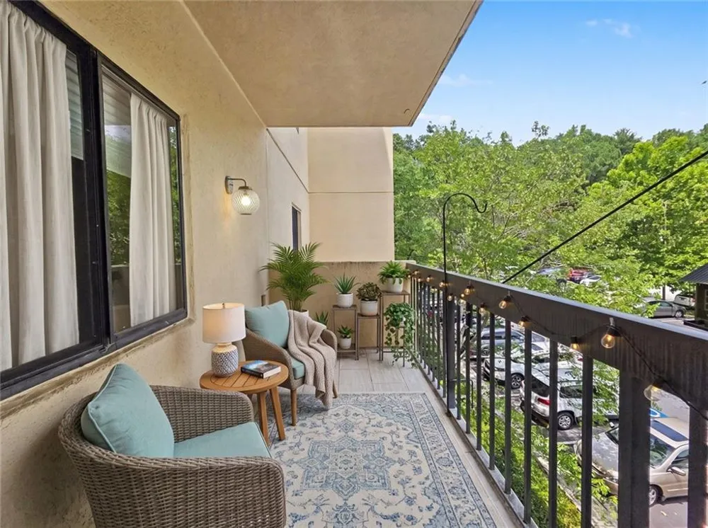 1800 Clairmont Lake #A314 Decatur, GA 30033