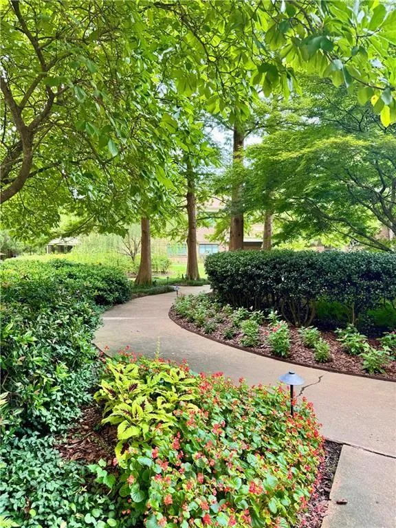 1800 Clairmont Lake #A314 Decatur, GA 30033