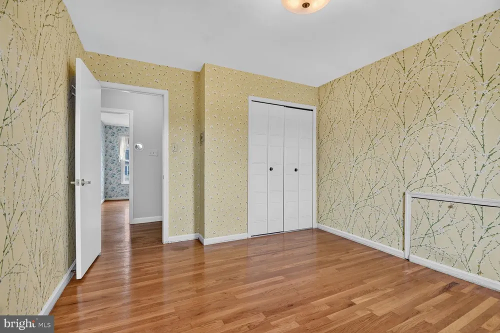 7905 IVYMOUNT TERRACE Potomac, MD 20854