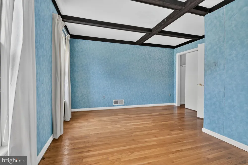 7905 IVYMOUNT TERRACE Potomac, MD 20854