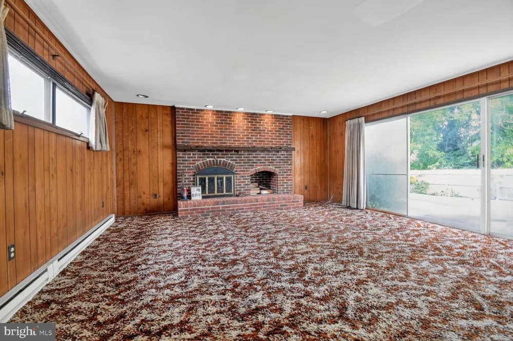 7905 IVYMOUNT TERRACE Potomac, MD 20854