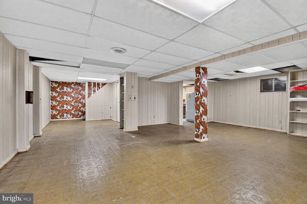 7905 IVYMOUNT TERRACE Potomac, MD 20854