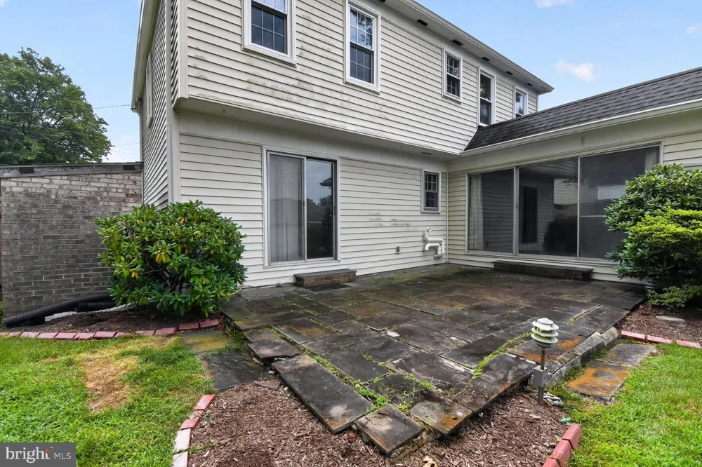 7905 IVYMOUNT TERRACE Potomac, MD 20854