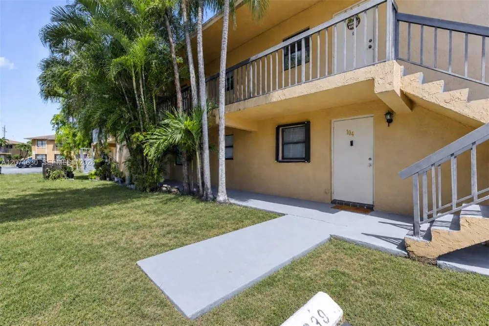 6745 W 26th Dr #103-4 Hialeah, FL 33016