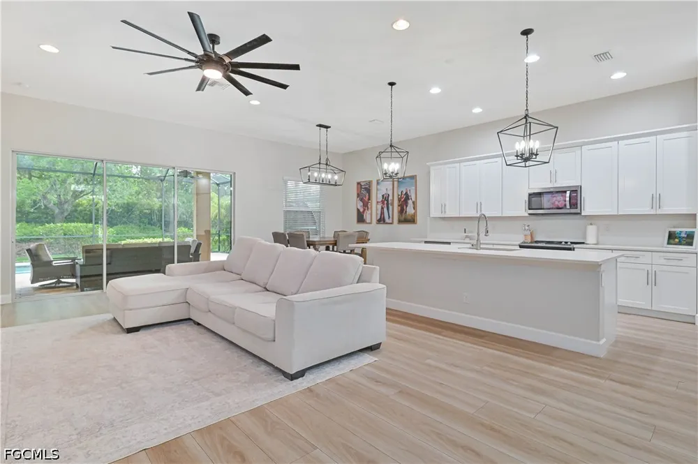 Seaside Key Court North Fort Myers, FL 33903