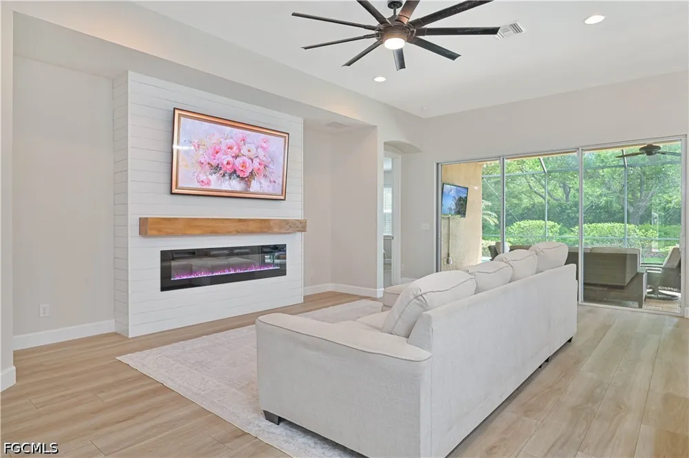 Seaside Key Court North Fort Myers, FL 33903