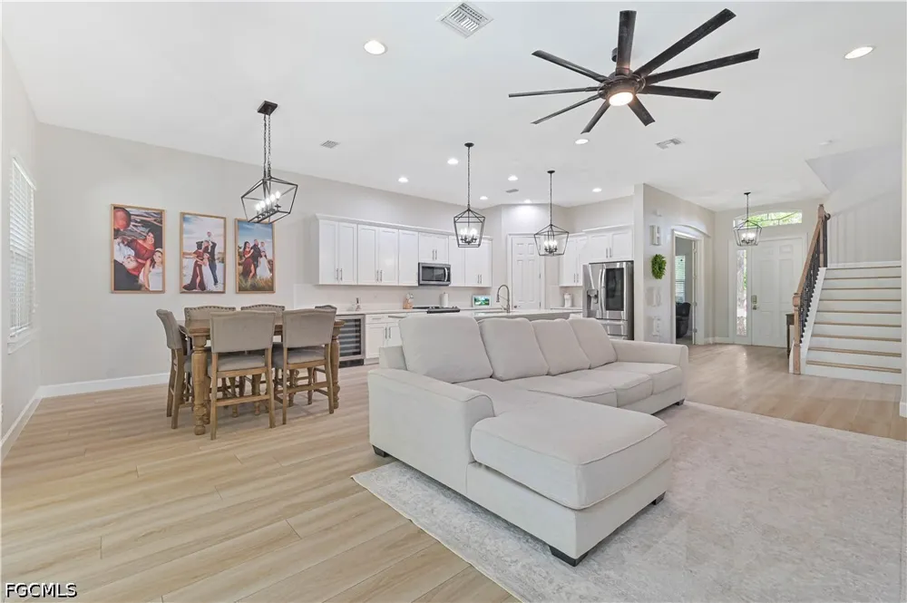 Seaside Key Court North Fort Myers, FL 33903