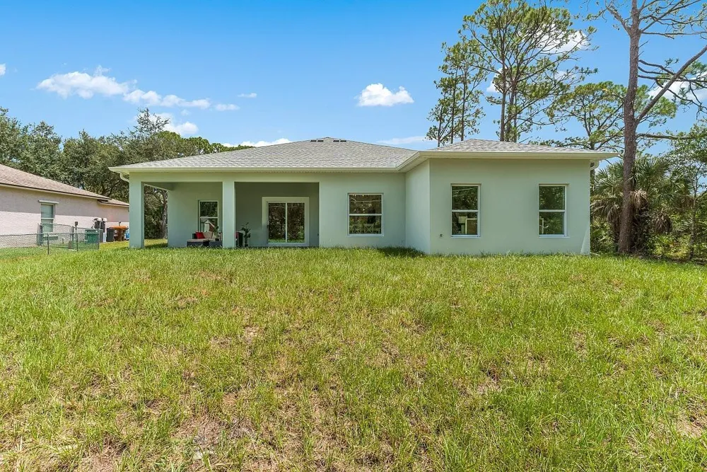 9365 107th Avenue Vero Beach, FL 32967