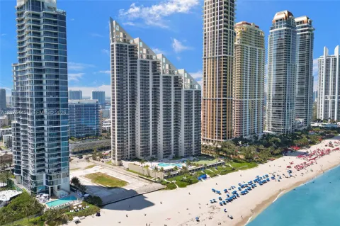 17555 Collins Ave #802