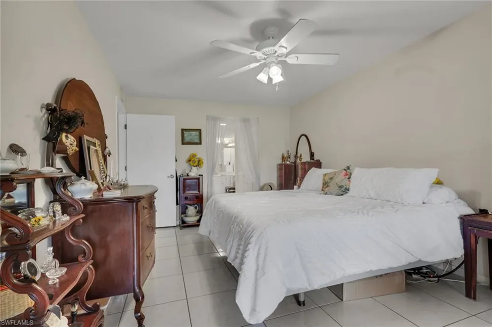 5770 Trailwinds Drive #213 Fort Myers, FL 33907