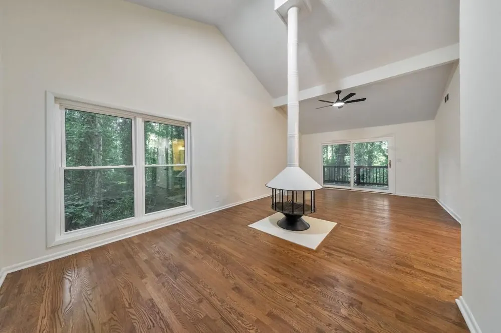 210 Brandenburgh Circle Roswell, GA 30075