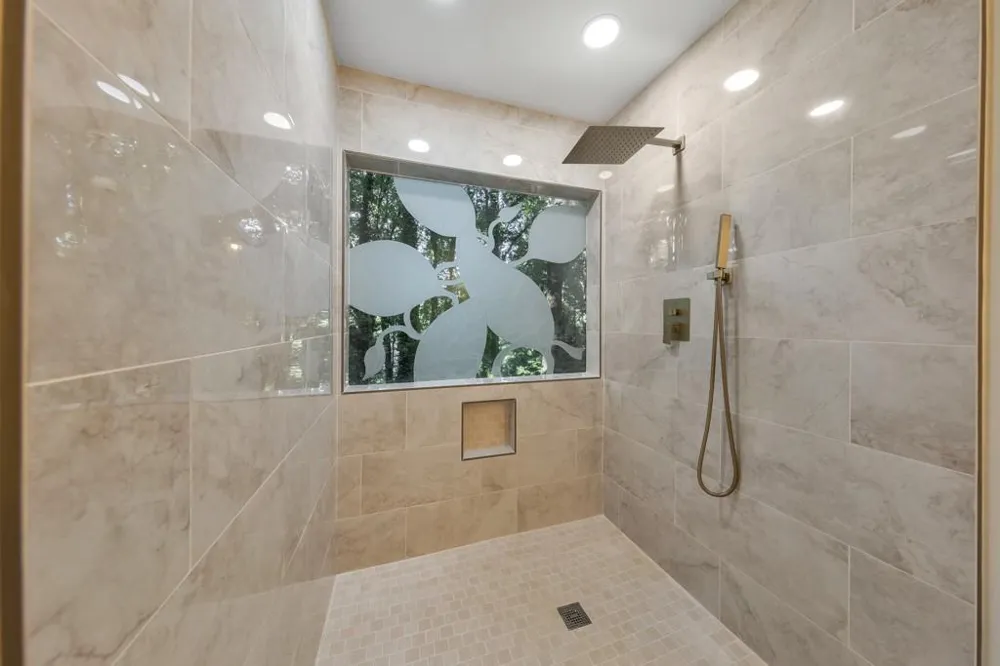 210 Brandenburgh Circle Roswell, GA 30075