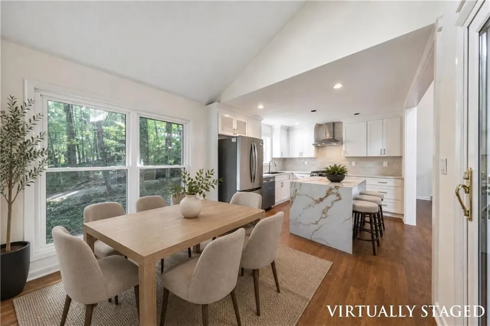 210 Brandenburgh Circle Roswell, GA 30075