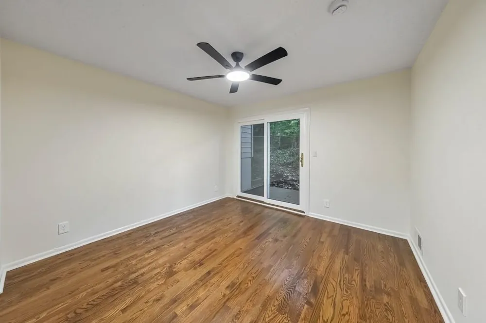 210 Brandenburgh Circle Roswell, GA 30075