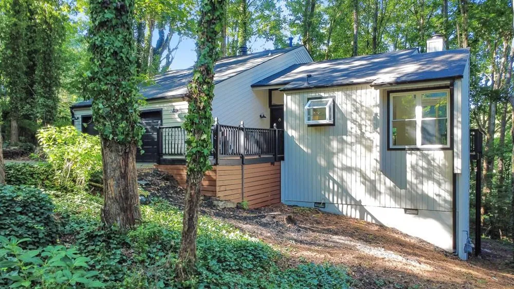 210 Brandenburgh Circle Roswell, GA 30075