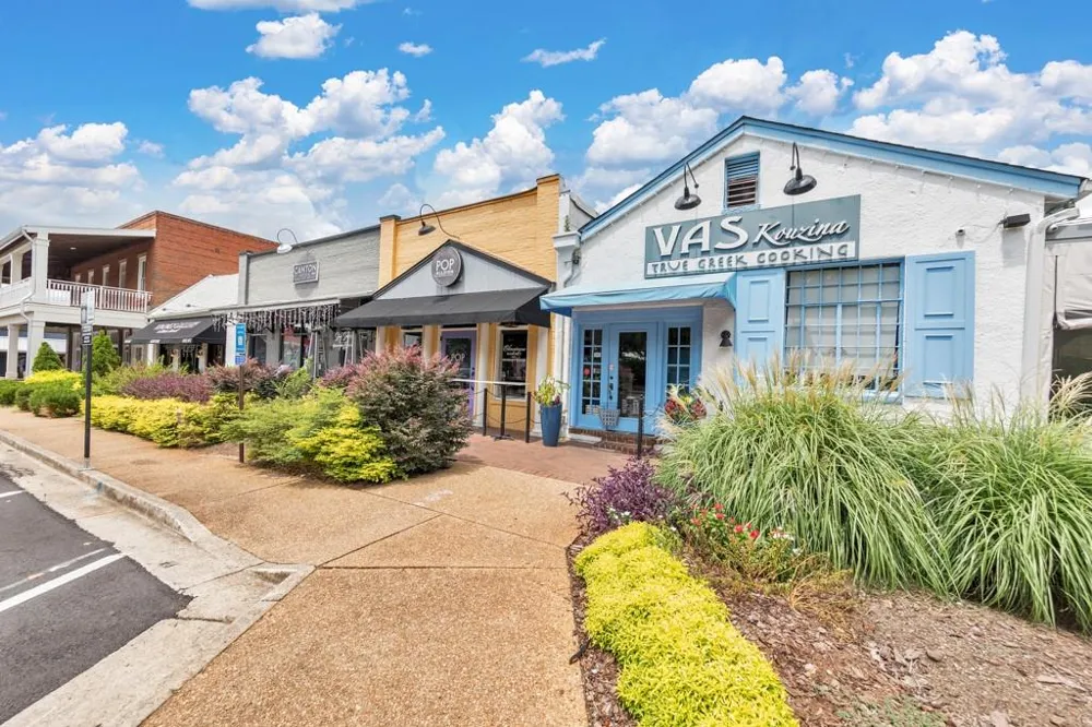 210 Brandenburgh Circle Roswell, GA 30075