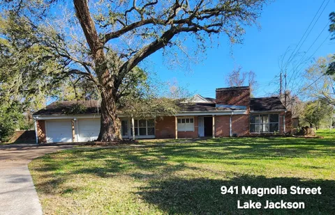 941 Magnolia Street