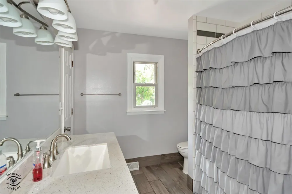 2724 Lois Street Portage, IN 46368