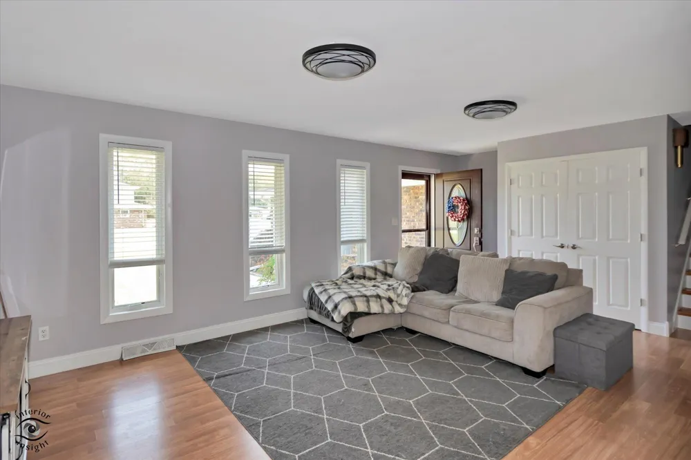 2724 Lois Street Portage, IN 46368