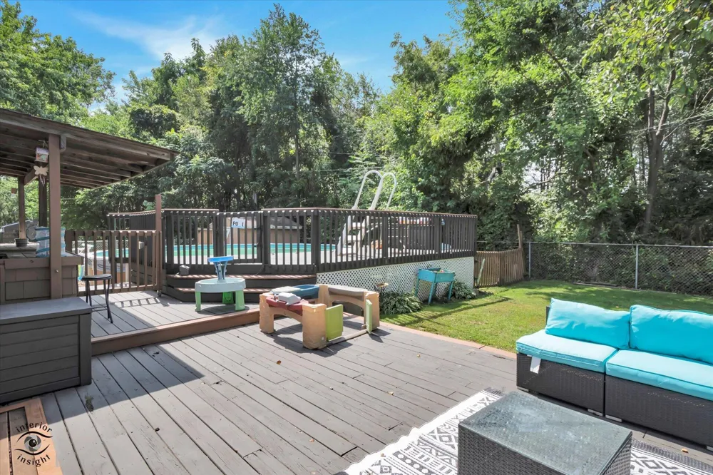 2724 Lois Street Portage, IN 46368
