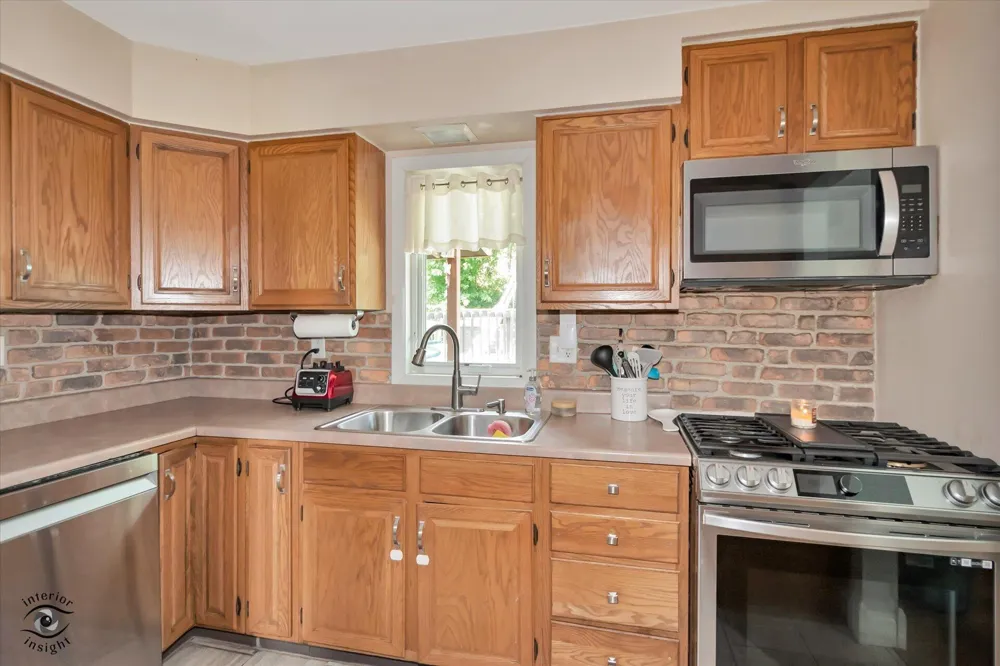 2724 Lois Street Portage, IN 46368