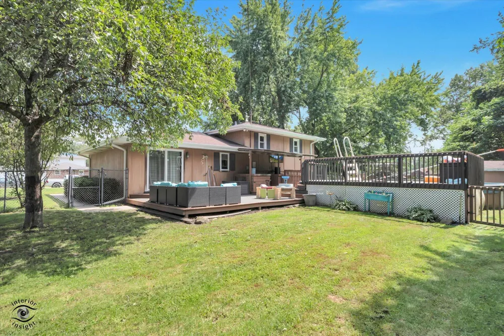 2724 Lois Street Portage, IN 46368