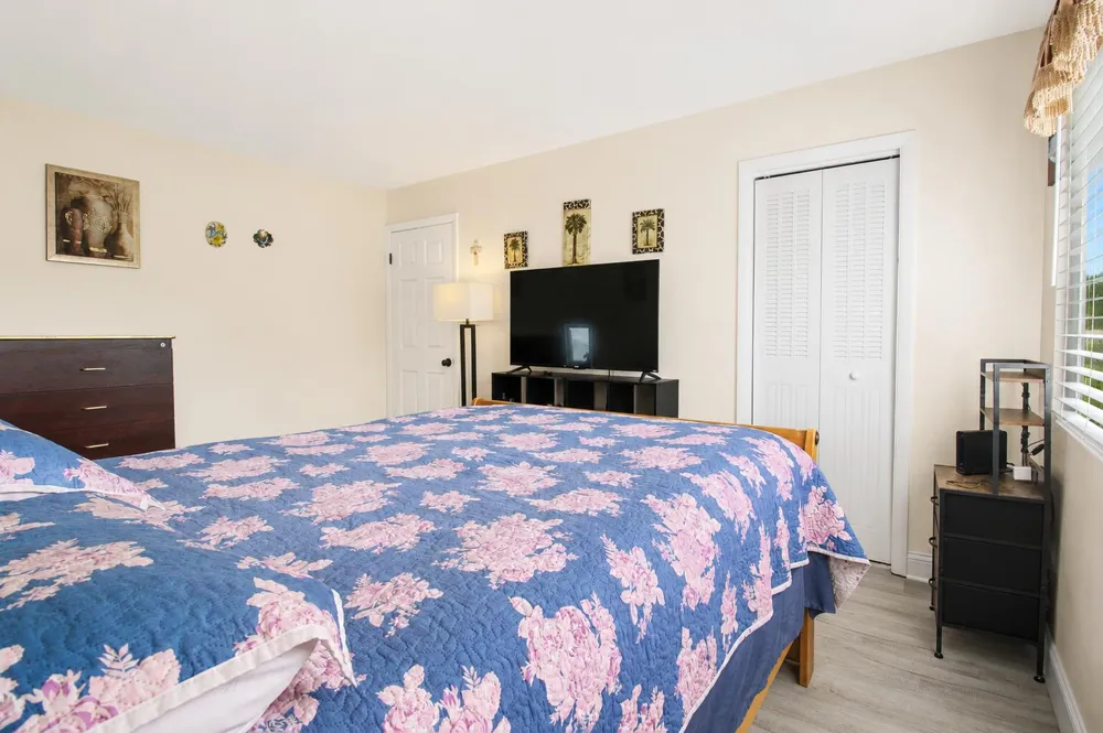 347 E 60th Drive Merrillville, IN 46410