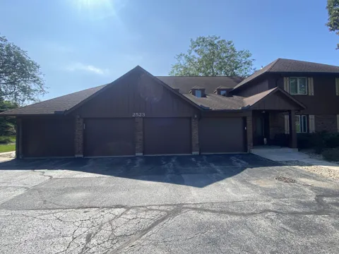 2523 E Lakeshore Drive #C-17