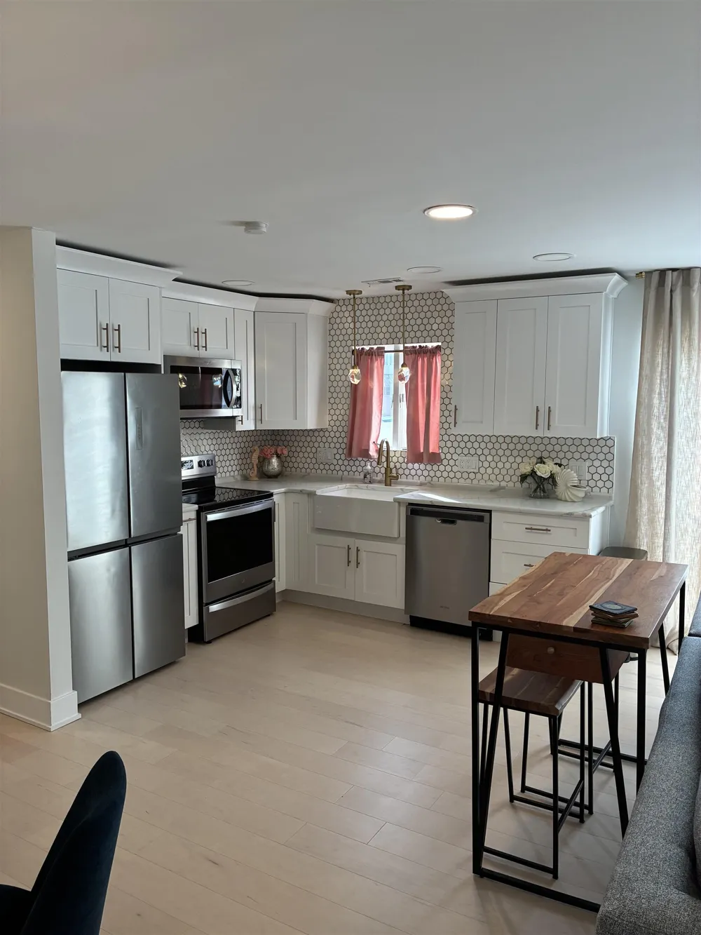 21 S Madison Avenue Margate, NJ 08402