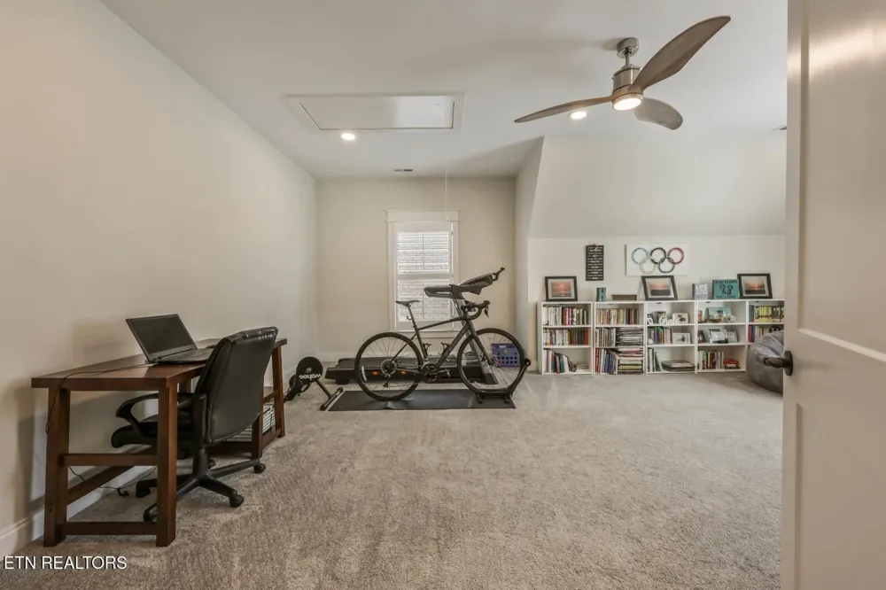 9729 Lantern Way Knoxville, TN 37922