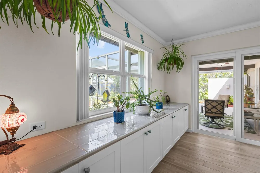 6640 WATERFORD LANE Sarasota, FL 34238