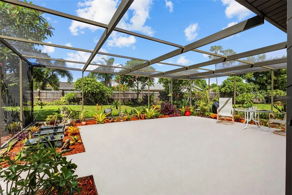 6640 WATERFORD LANE Sarasota, FL 34238