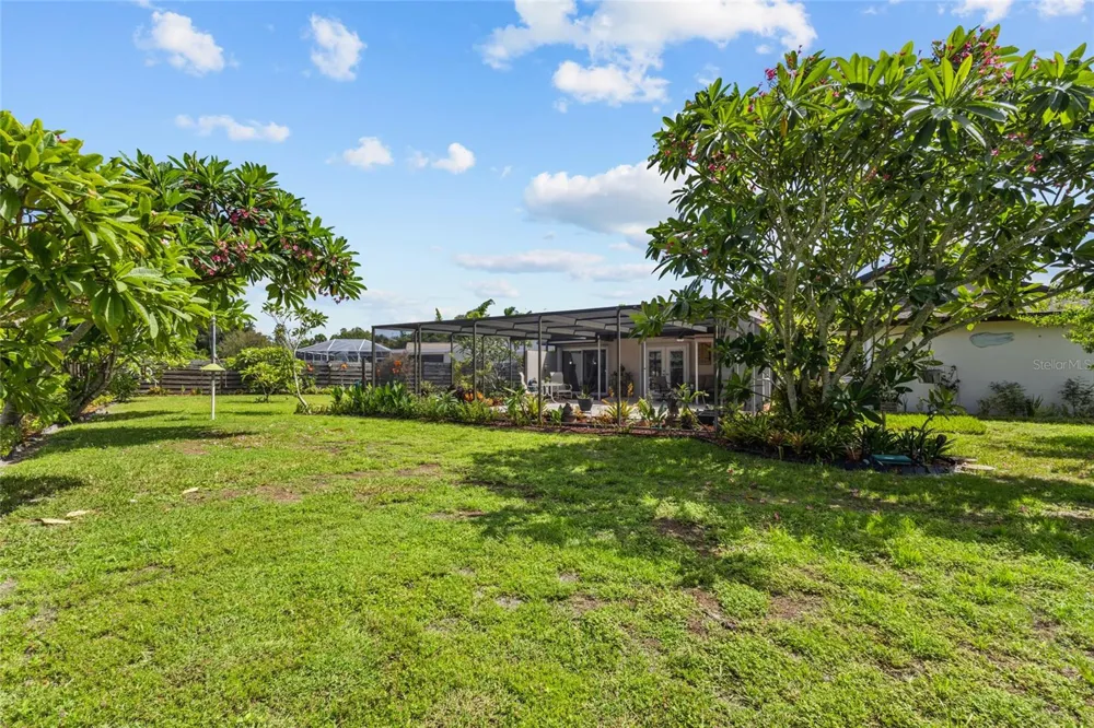 6640 WATERFORD LANE Sarasota, FL 34238