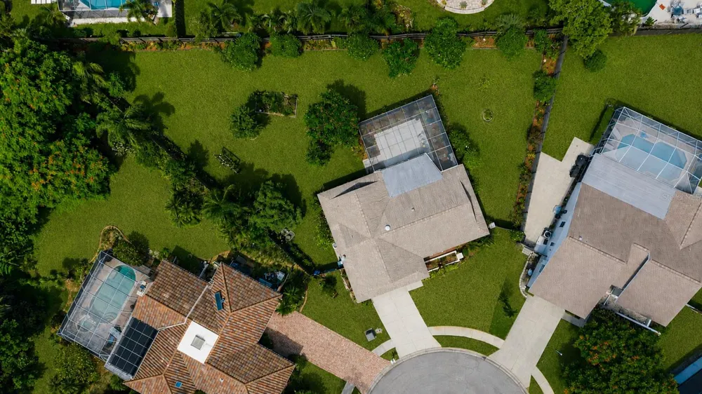 6640 WATERFORD LANE Sarasota, FL 34238