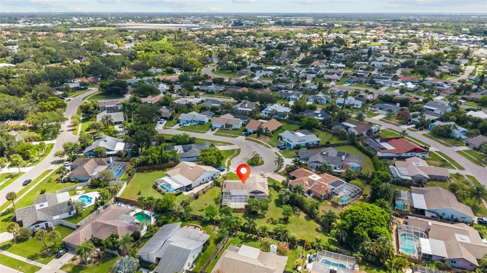 6640 WATERFORD LANE Sarasota, FL 34238