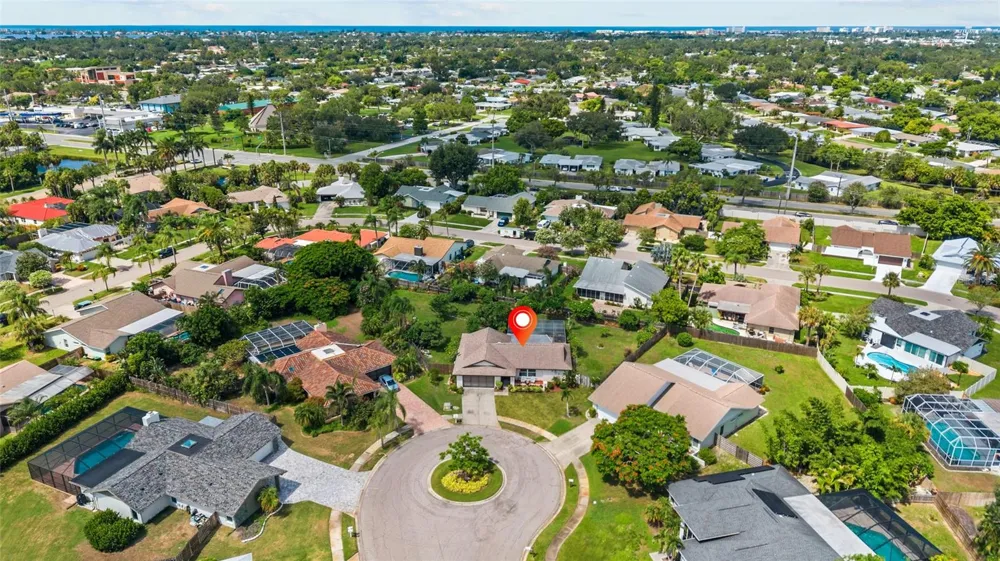 6640 WATERFORD LANE Sarasota, FL 34238