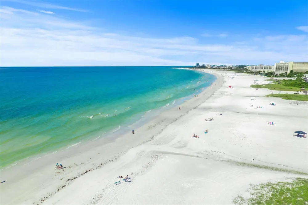 6640 WATERFORD LANE Sarasota, FL 34238
