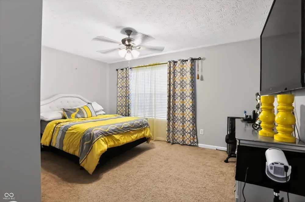 1378 Padana Drive Greenwood, IN 46143