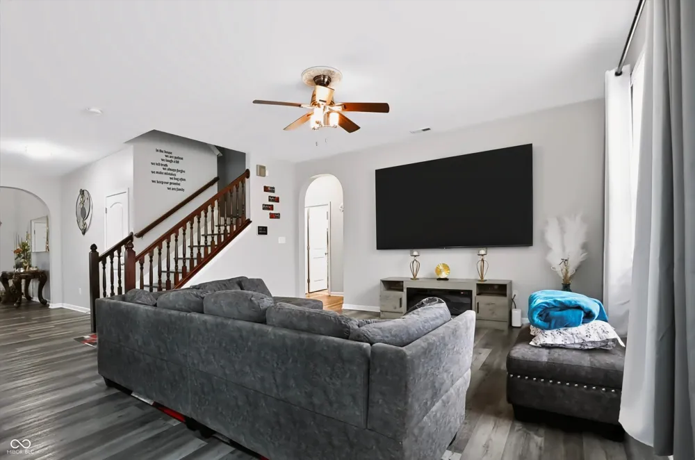 1378 Padana Drive Greenwood, IN 46143