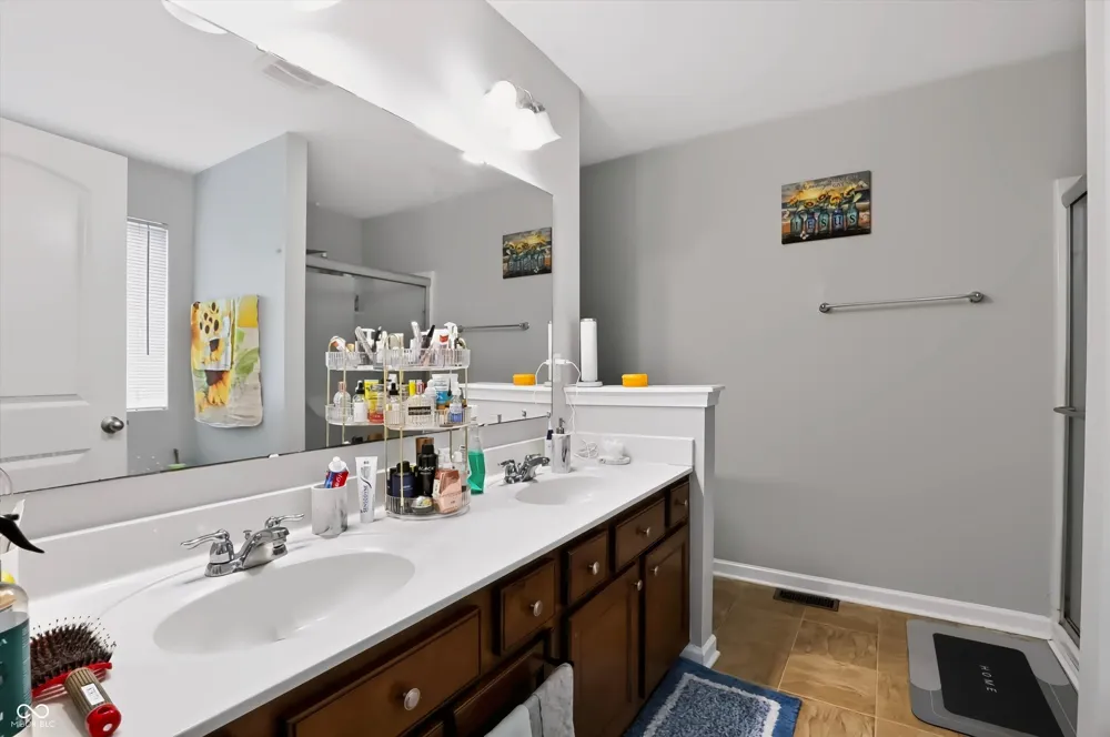 1378 Padana Drive Greenwood, IN 46143