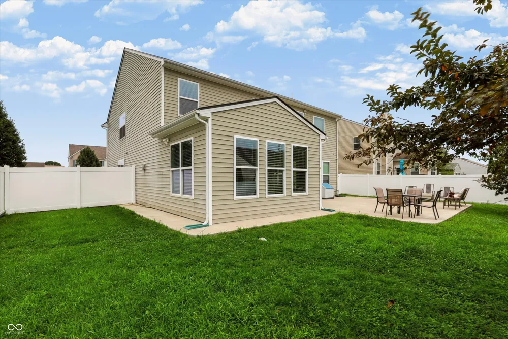 1378 Padana Drive Greenwood, IN 46143